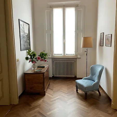 Palazzo 1500 Frescobaldi - Piano Nobile X 5 - A Casa Di Alfonso