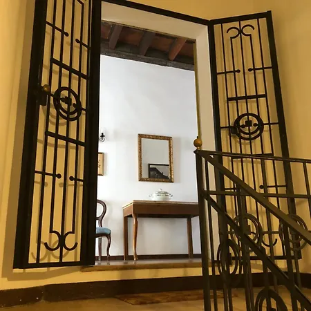 Palazzo 1500 Frescobaldi - Piano Nobile X 5 - A Casa Di Alfonso Appartement *