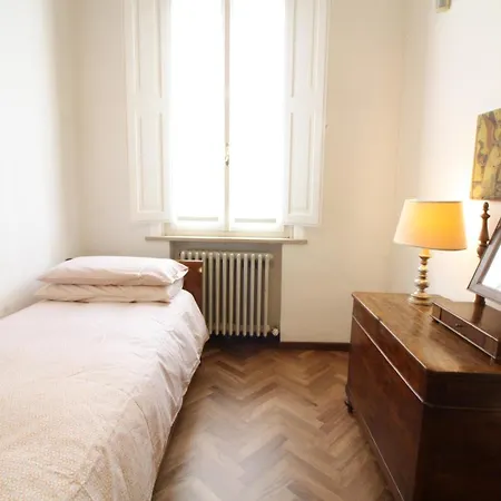 Appartement Palazzo 1500 Frescobaldi - Piano Nobile X 5 - A Casa Di Alfonso Ferrara