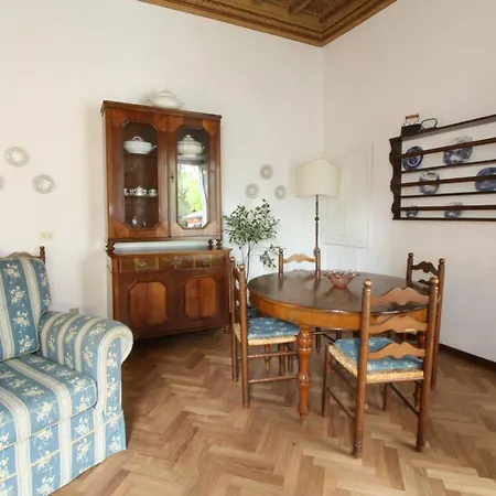 Palazzo 1500 Frescobaldi - Piano Nobile X 5 - A Casa Di Alfonso Ferrare